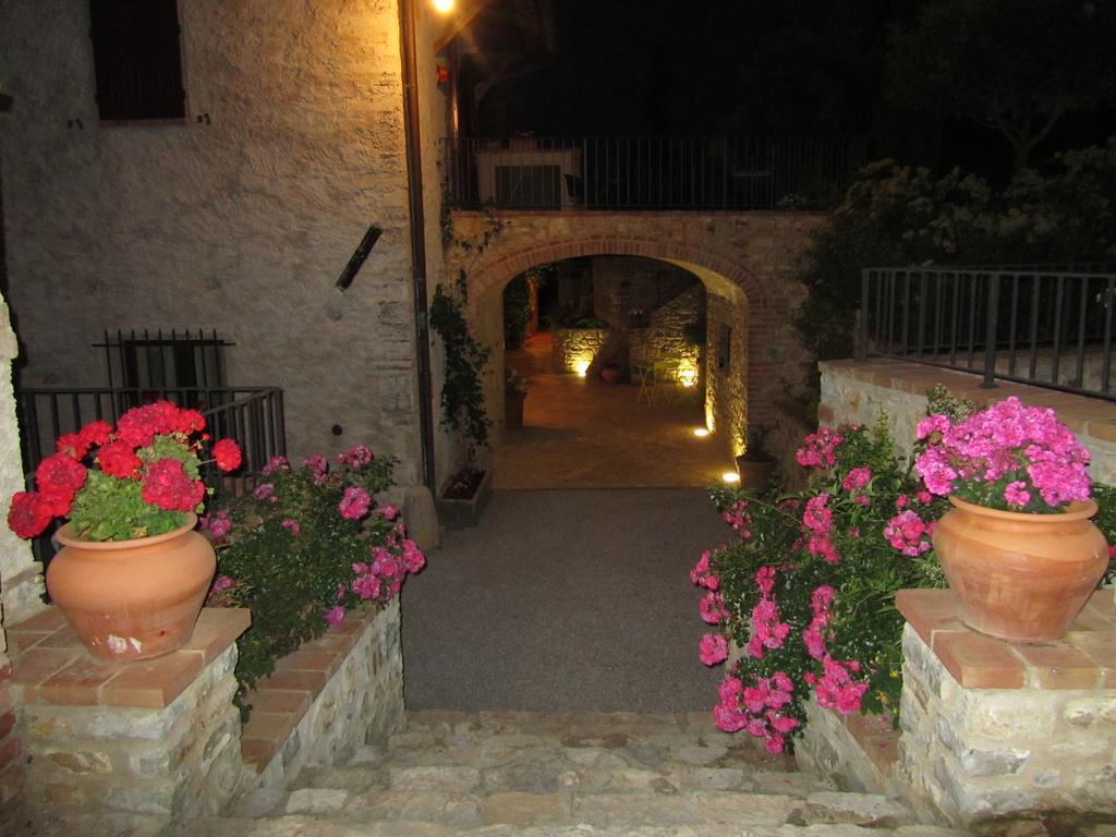 Agriturismo Borghetto Il Montino 라폴라노테르메 외부 사진