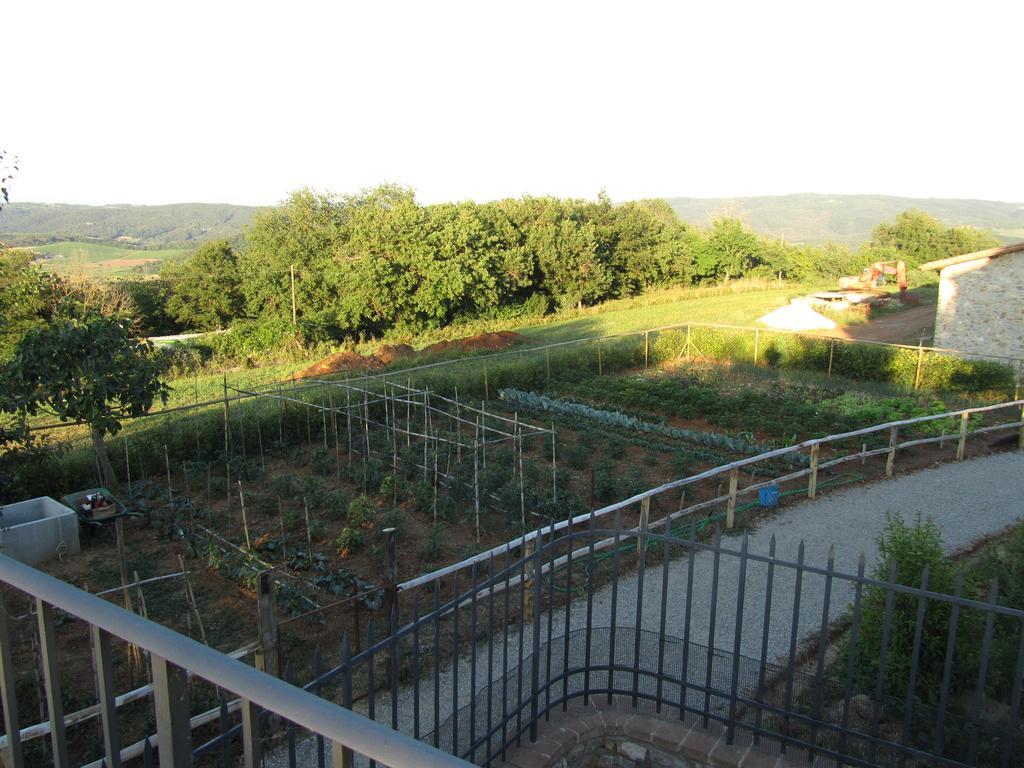 Agriturismo Borghetto Il Montino 라폴라노테르메 외부 사진