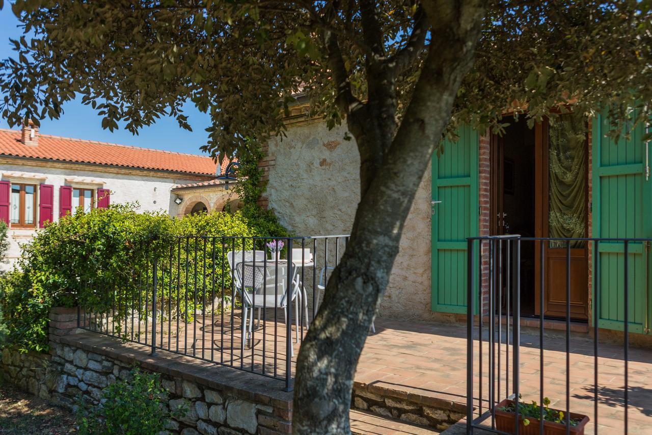 Agriturismo Borghetto Il Montino 라폴라노테르메 외부 사진
