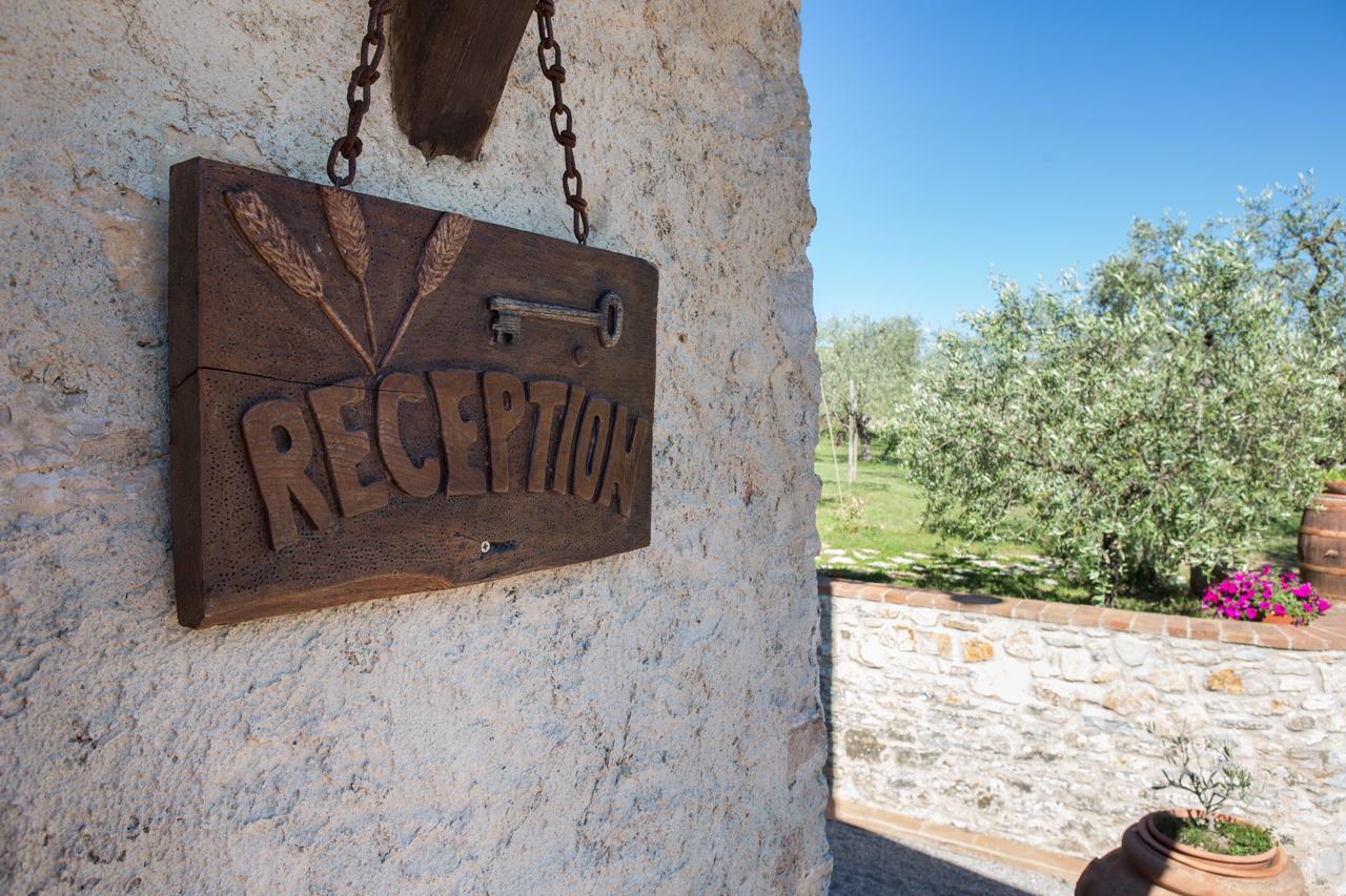 Agriturismo Borghetto Il Montino 라폴라노테르메 외부 사진